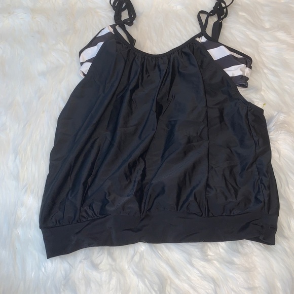 Swimsuit XL - black and white stripes - Picture 2 of 7